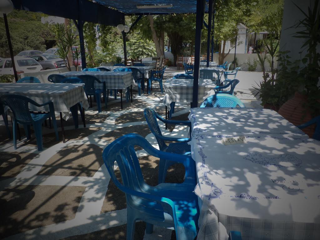 To Kamari Apartment Paralia Agias Foteinis Bagian luar foto