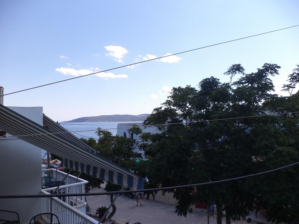 To Kamari Apartment Paralia Agias Foteinis Ruang foto