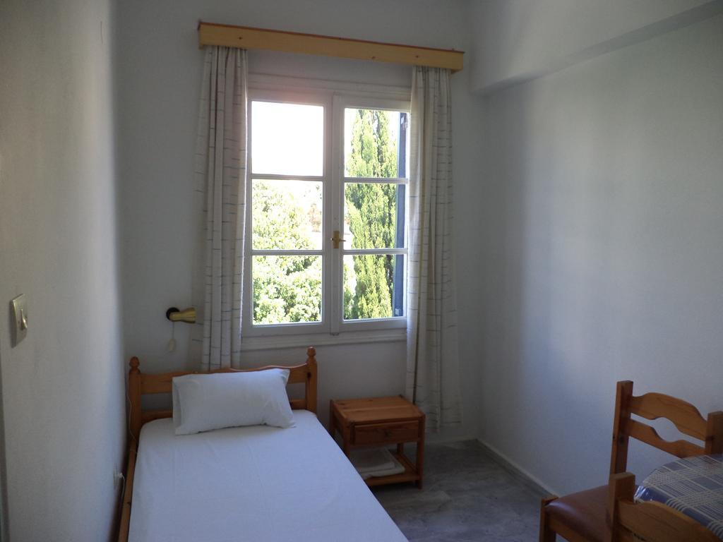 To Kamari Apartment Paralia Agias Foteinis Ruang foto