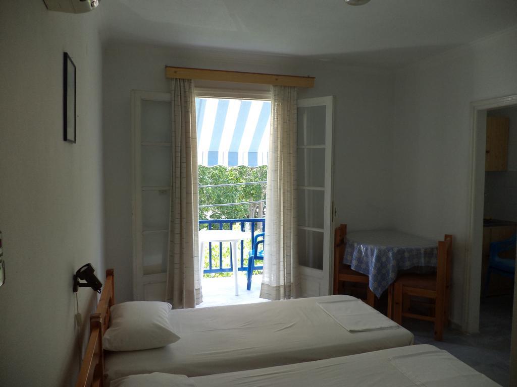 To Kamari Apartment Paralia Agias Foteinis Ruang foto