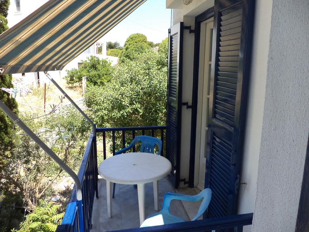 To Kamari Apartment Paralia Agias Foteinis Ruang foto