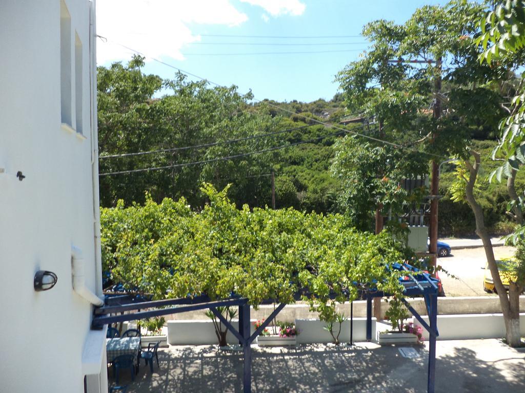 To Kamari Apartment Paralia Agias Foteinis Bagian luar foto