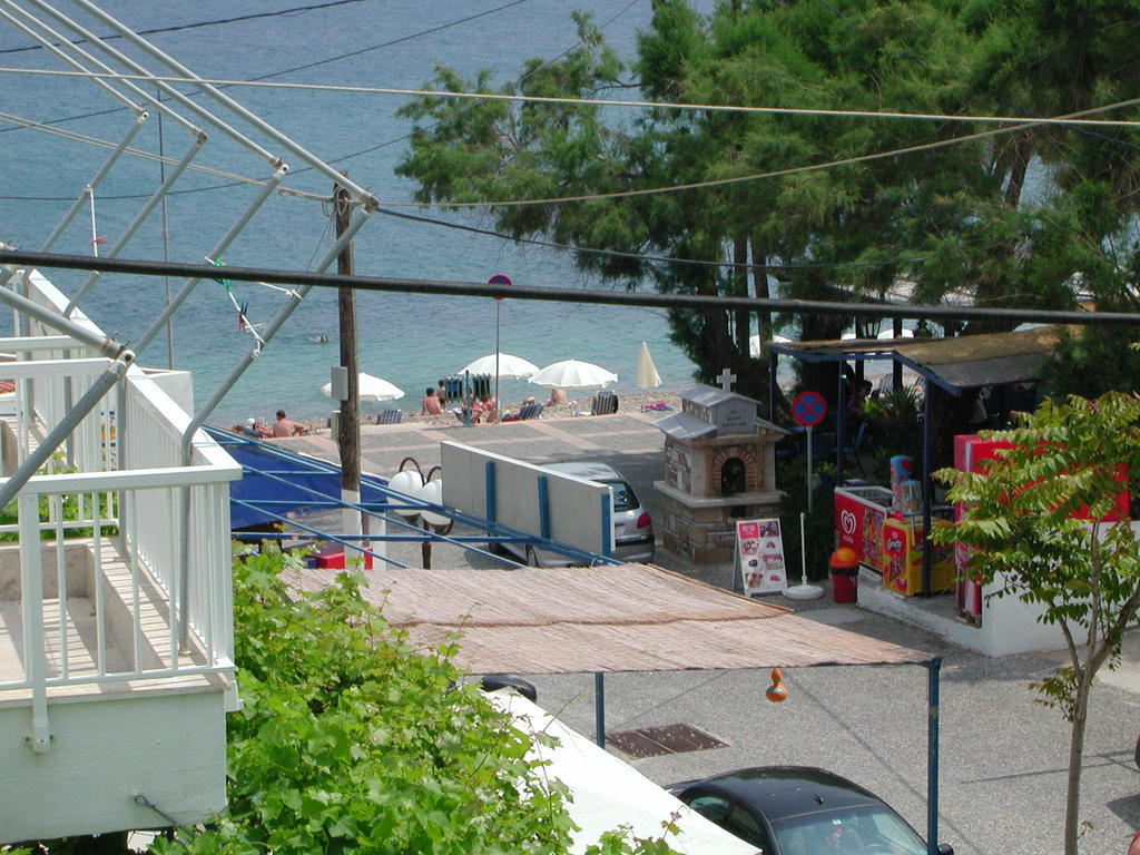 To Kamari Apartment Paralia Agias Foteinis Ruang foto